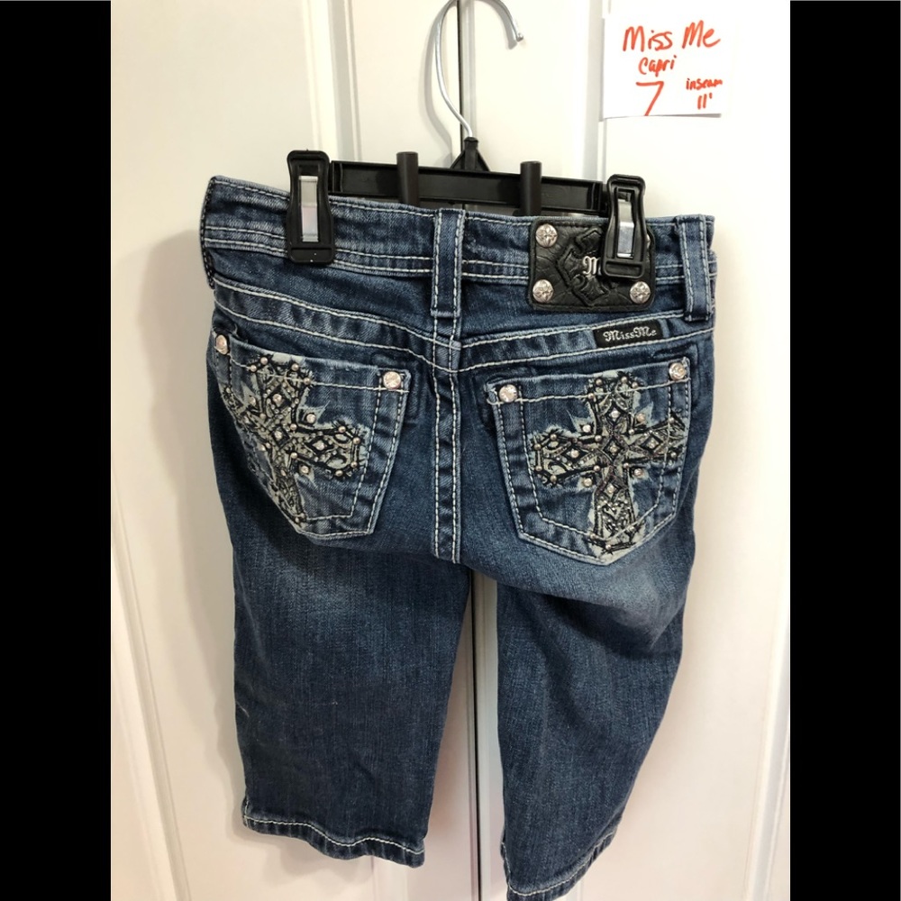 Miss Me Capri size 7 bling girls
